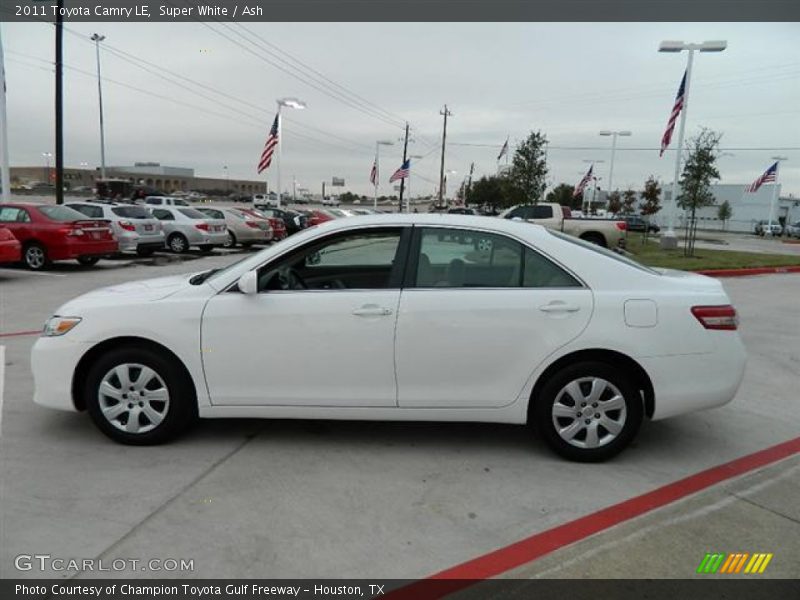 Super White / Ash 2011 Toyota Camry LE