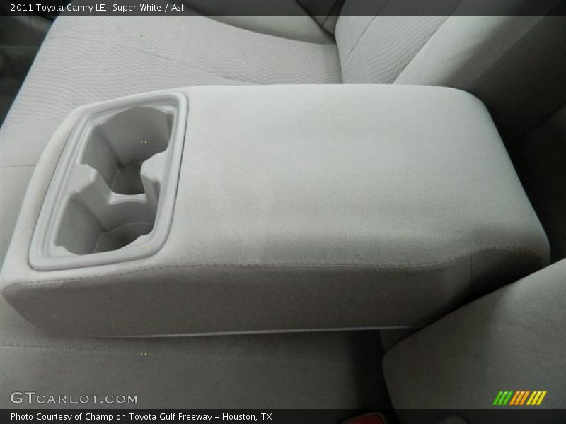 Super White / Ash 2011 Toyota Camry LE