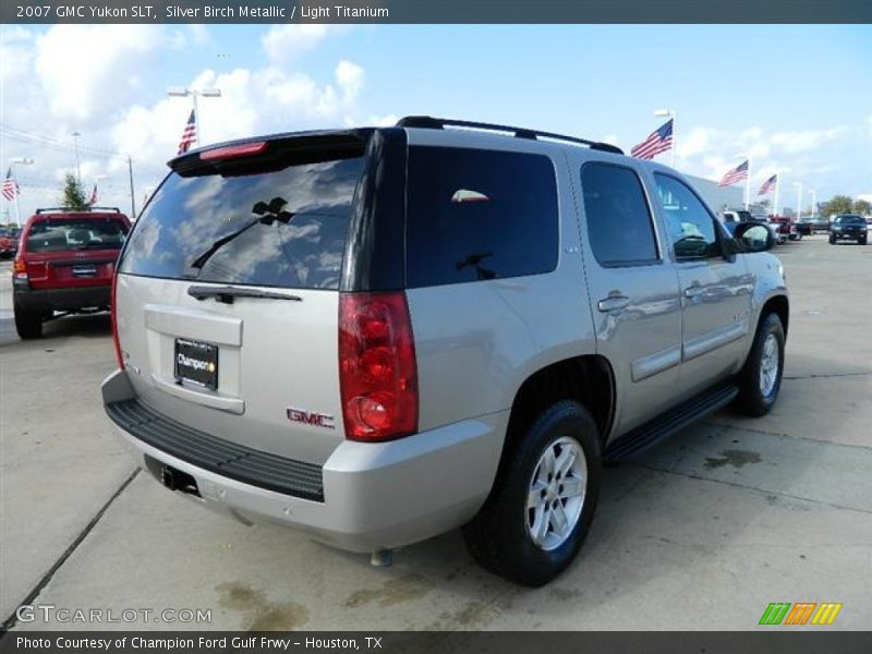 Silver Birch Metallic / Light Titanium 2007 GMC Yukon SLT