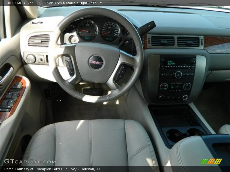 Silver Birch Metallic / Light Titanium 2007 GMC Yukon SLT