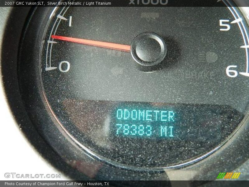 Silver Birch Metallic / Light Titanium 2007 GMC Yukon SLT