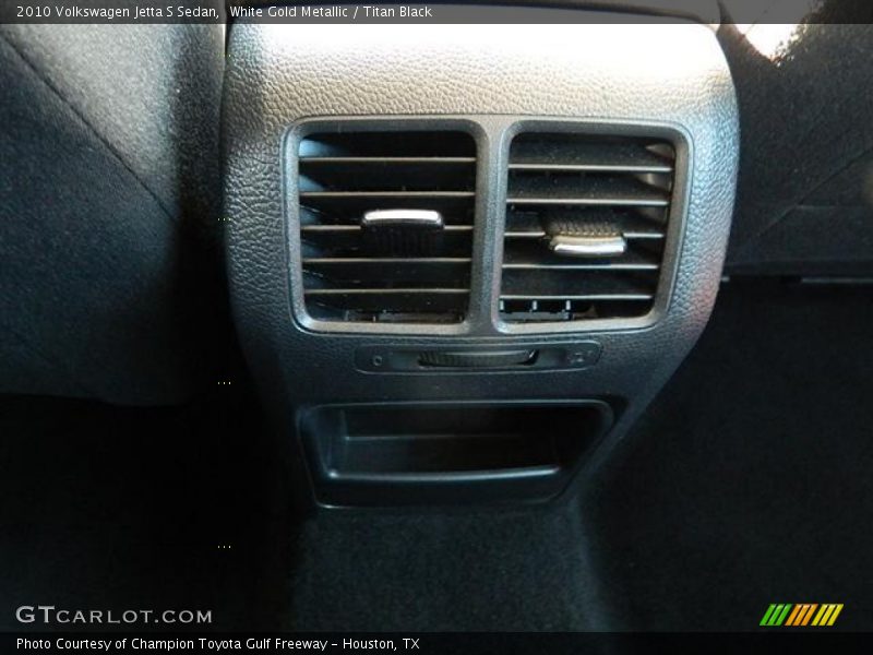 White Gold Metallic / Titan Black 2010 Volkswagen Jetta S Sedan