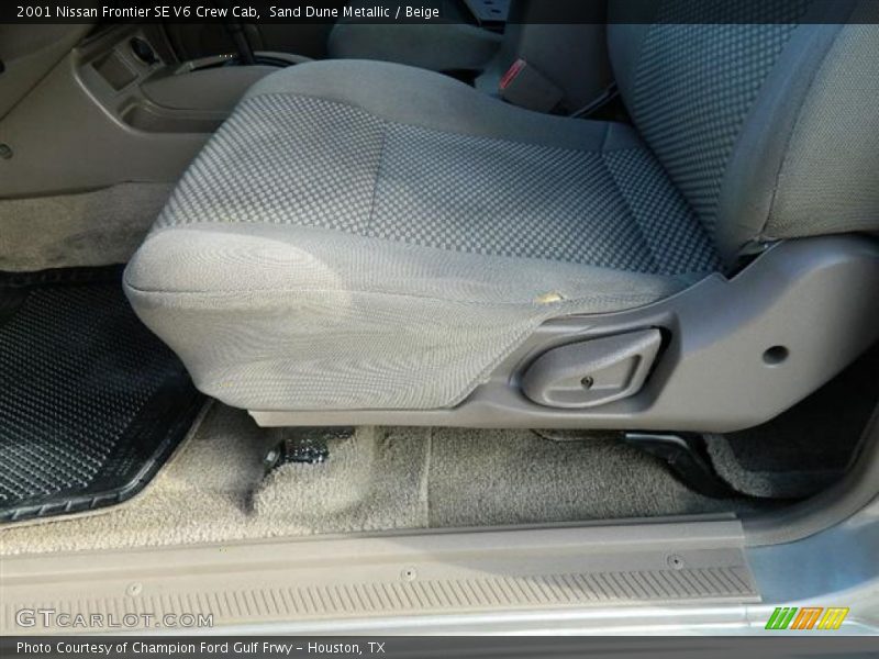 Sand Dune Metallic / Beige 2001 Nissan Frontier SE V6 Crew Cab