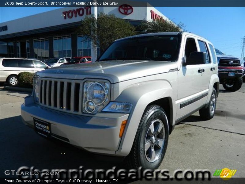 Bright Silver Metallic / Dark Slate Gray 2009 Jeep Liberty Sport
