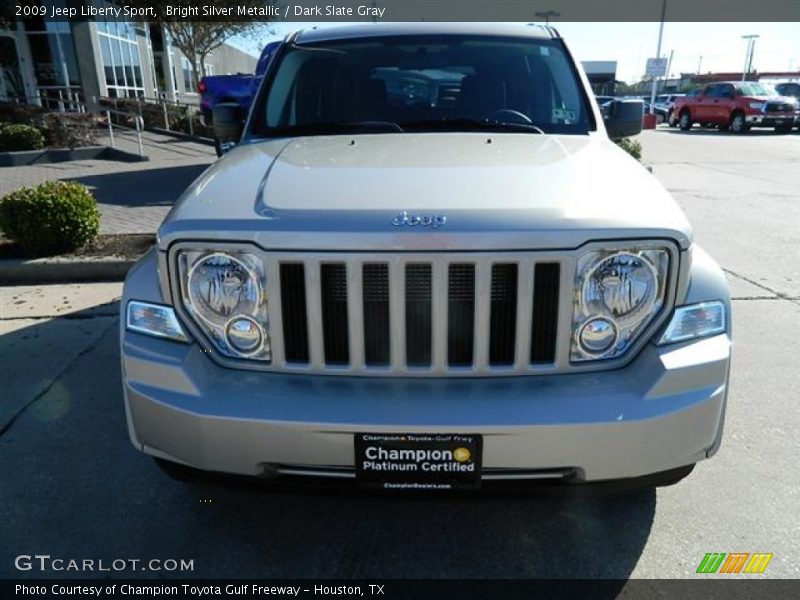 Bright Silver Metallic / Dark Slate Gray 2009 Jeep Liberty Sport