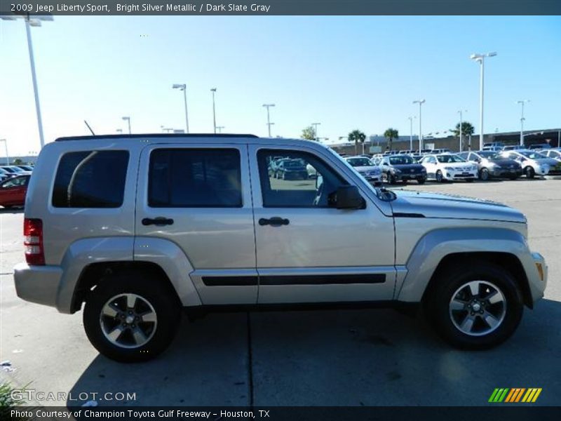 Bright Silver Metallic / Dark Slate Gray 2009 Jeep Liberty Sport