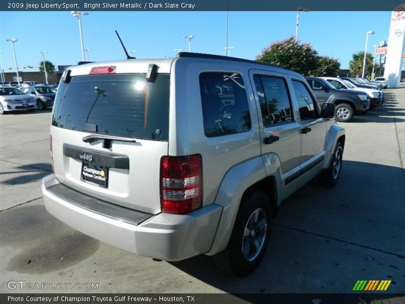 Bright Silver Metallic / Dark Slate Gray 2009 Jeep Liberty Sport