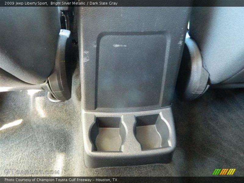 Bright Silver Metallic / Dark Slate Gray 2009 Jeep Liberty Sport