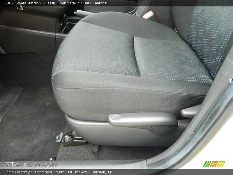 Classic Silver Metallic / Dark Charcoal 2009 Toyota Matrix S