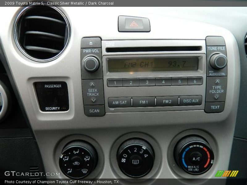 Classic Silver Metallic / Dark Charcoal 2009 Toyota Matrix S