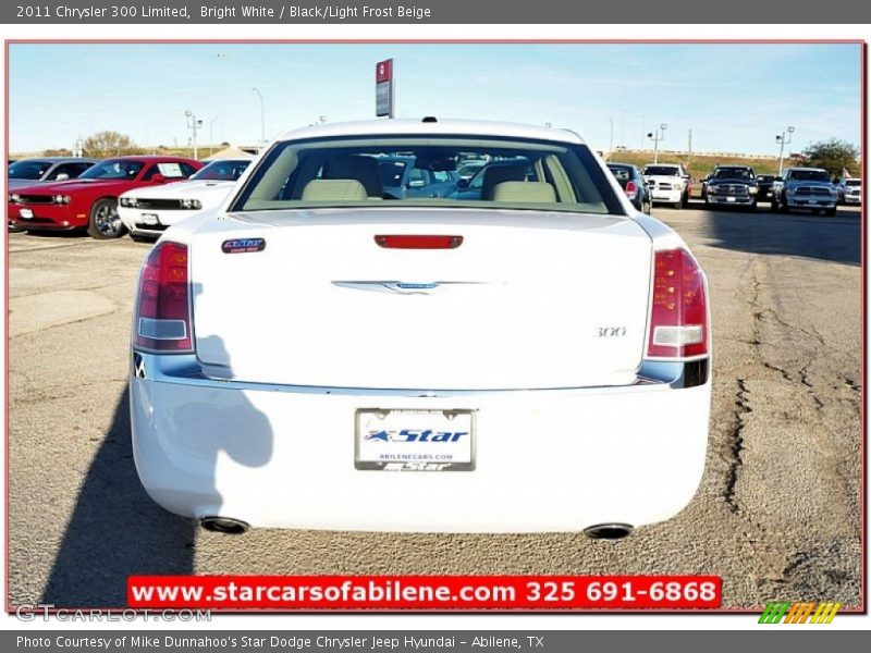 Bright White / Black/Light Frost Beige 2011 Chrysler 300 Limited