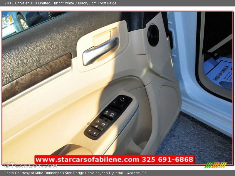 Bright White / Black/Light Frost Beige 2011 Chrysler 300 Limited