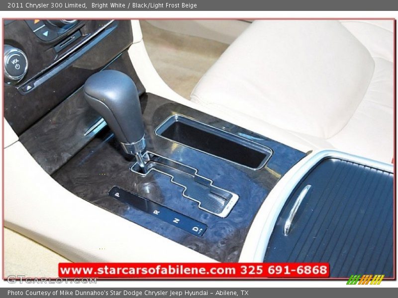 Bright White / Black/Light Frost Beige 2011 Chrysler 300 Limited
