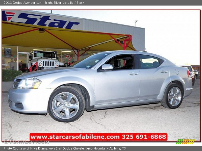 Bright Silver Metallic / Black 2011 Dodge Avenger Lux