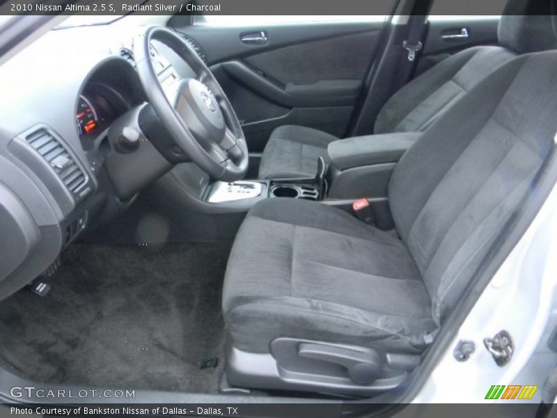 Radiant Silver / Charcoal 2010 Nissan Altima 2.5 S