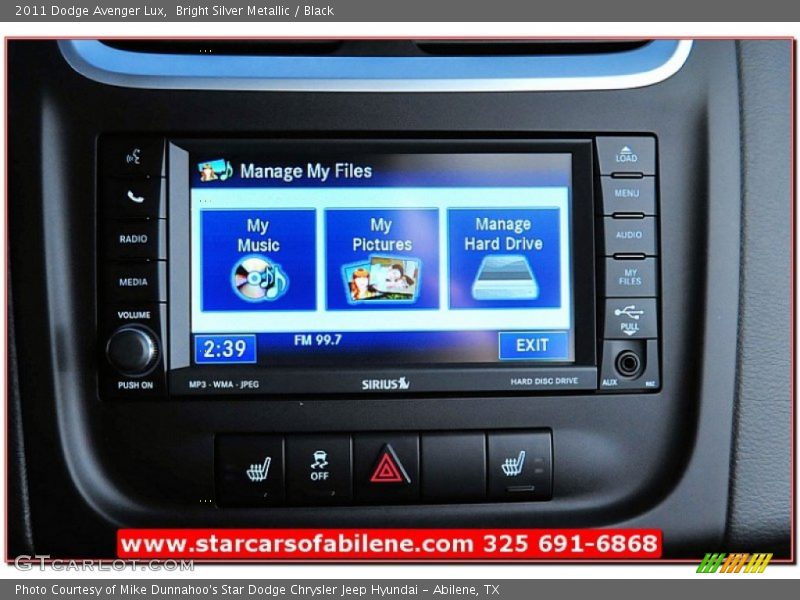 Bright Silver Metallic / Black 2011 Dodge Avenger Lux