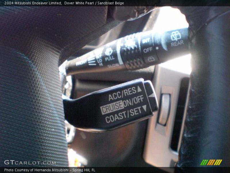 Dover White Pearl / Sandblast Beige 2004 Mitsubishi Endeavor Limited