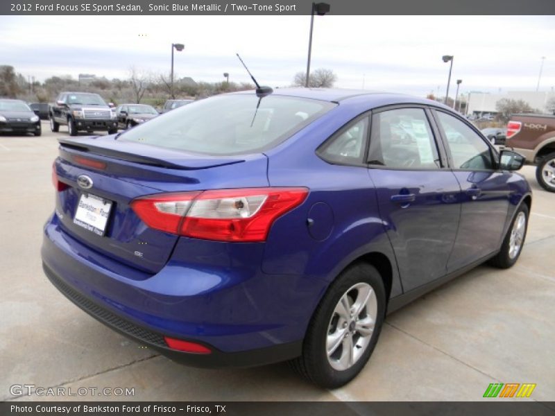 Sonic Blue Metallic / Two-Tone Sport 2012 Ford Focus SE Sport Sedan