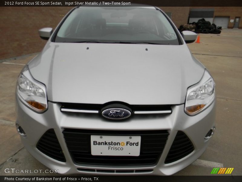 Ingot Silver Metallic / Two-Tone Sport 2012 Ford Focus SE Sport Sedan