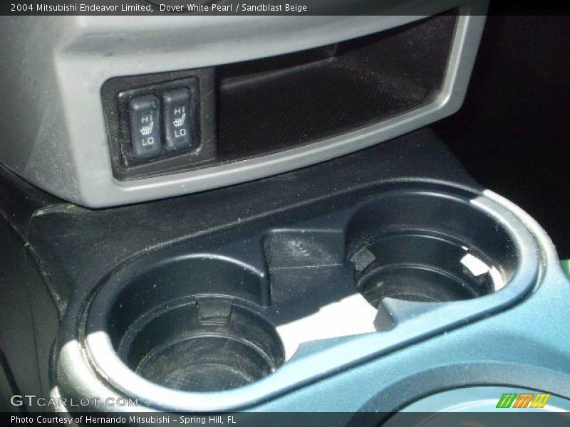 Dover White Pearl / Sandblast Beige 2004 Mitsubishi Endeavor Limited