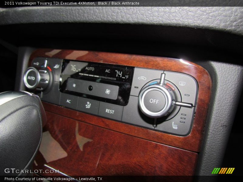 Black / Black Anthracite 2011 Volkswagen Touareg TDI Executive 4XMotion