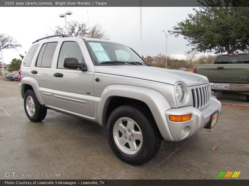 Front 3/4 View of 2003 Liberty Limited