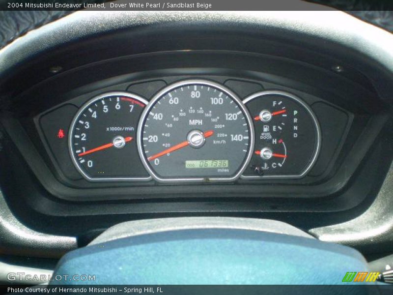 Dover White Pearl / Sandblast Beige 2004 Mitsubishi Endeavor Limited