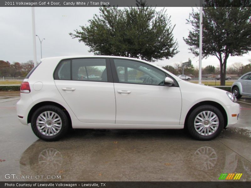 Candy White / Titan Black 2011 Volkswagen Golf 4 Door