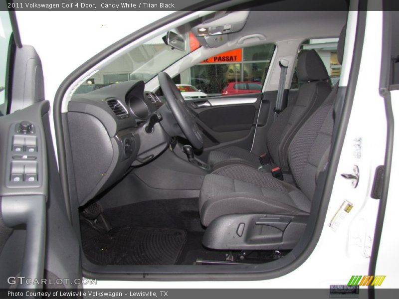 Candy White / Titan Black 2011 Volkswagen Golf 4 Door