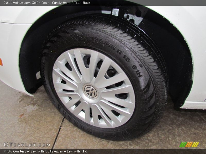 Candy White / Titan Black 2011 Volkswagen Golf 4 Door