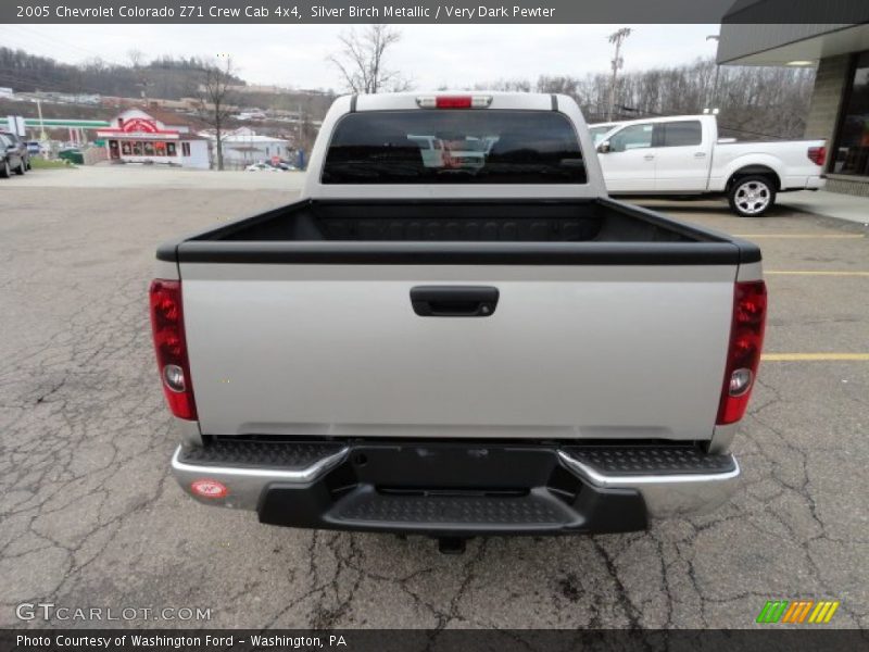 Silver Birch Metallic / Very Dark Pewter 2005 Chevrolet Colorado Z71 Crew Cab 4x4