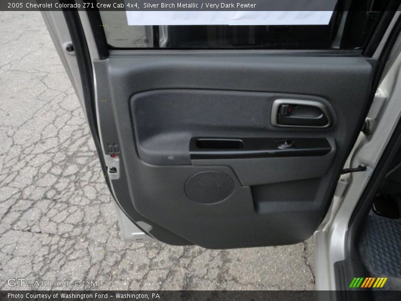 Silver Birch Metallic / Very Dark Pewter 2005 Chevrolet Colorado Z71 Crew Cab 4x4