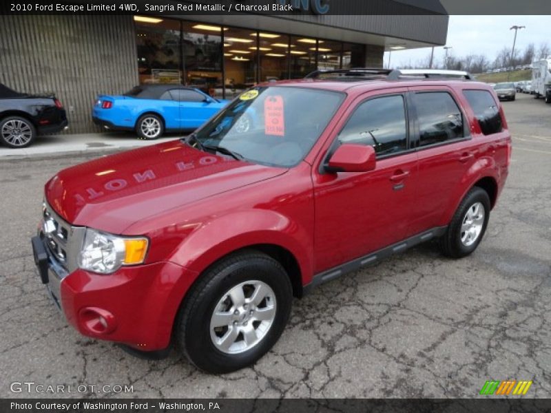Front 3/4 View of 2010 Escape Limited 4WD
