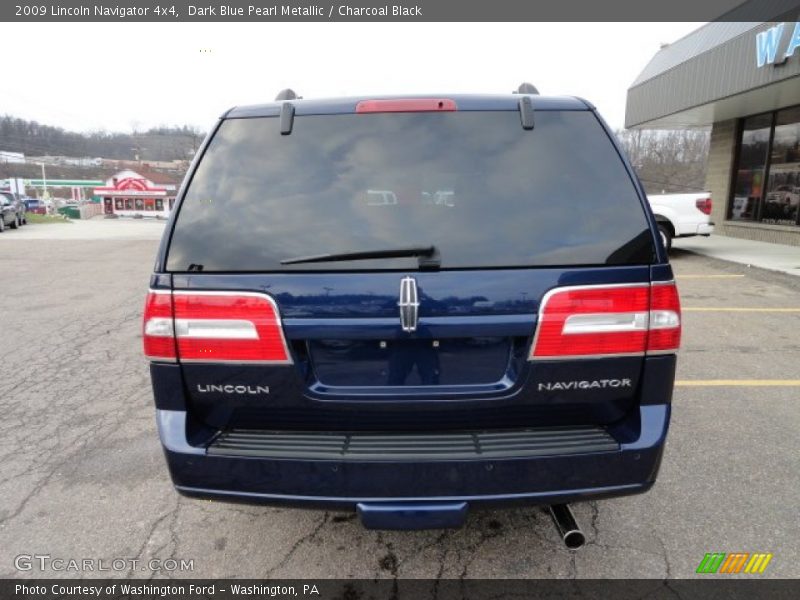 Dark Blue Pearl Metallic / Charcoal Black 2009 Lincoln Navigator 4x4