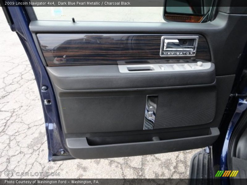 Dark Blue Pearl Metallic / Charcoal Black 2009 Lincoln Navigator 4x4