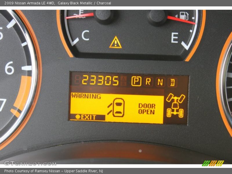 Galaxy Black Metallic / Charcoal 2009 Nissan Armada LE 4WD