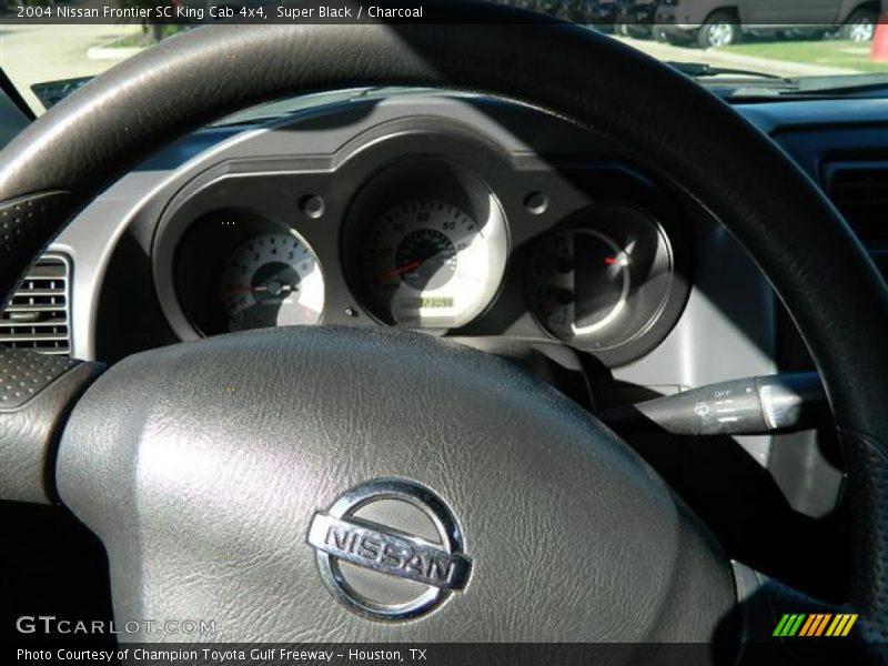 Super Black / Charcoal 2004 Nissan Frontier SC King Cab 4x4