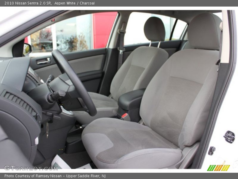 Aspen White / Charcoal 2010 Nissan Sentra 2.0 SR
