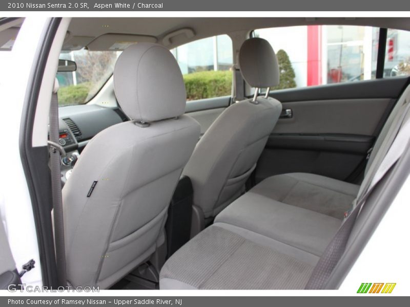 Aspen White / Charcoal 2010 Nissan Sentra 2.0 SR