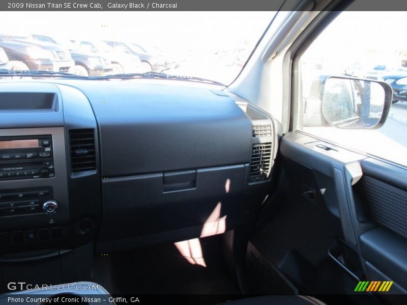 Galaxy Black / Charcoal 2009 Nissan Titan SE Crew Cab