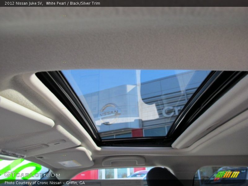 White Pearl / Black/Silver Trim 2012 Nissan Juke SV