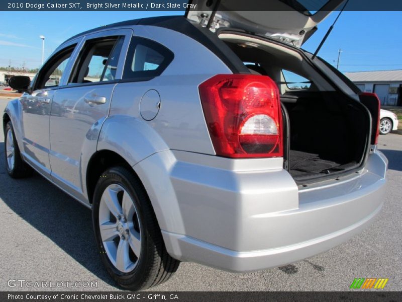 Bright Silver Metallic / Dark Slate Gray 2010 Dodge Caliber SXT