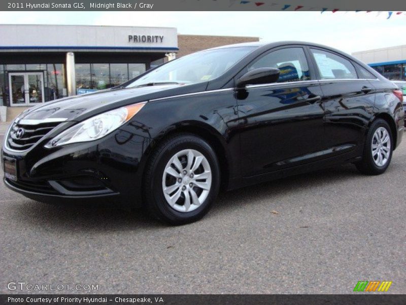 Midnight Black / Gray 2011 Hyundai Sonata GLS