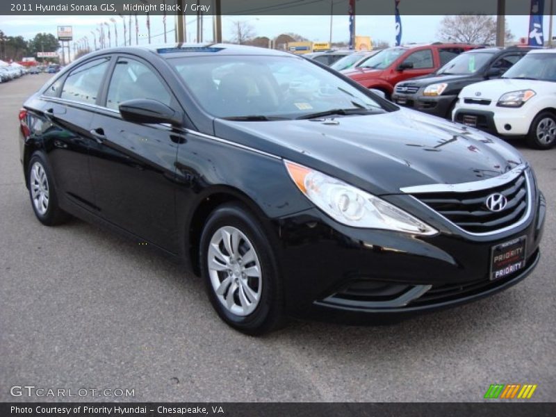 Midnight Black / Gray 2011 Hyundai Sonata GLS