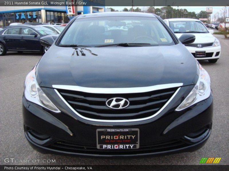 Midnight Black / Gray 2011 Hyundai Sonata GLS