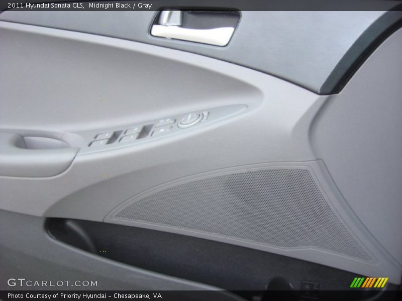 Midnight Black / Gray 2011 Hyundai Sonata GLS