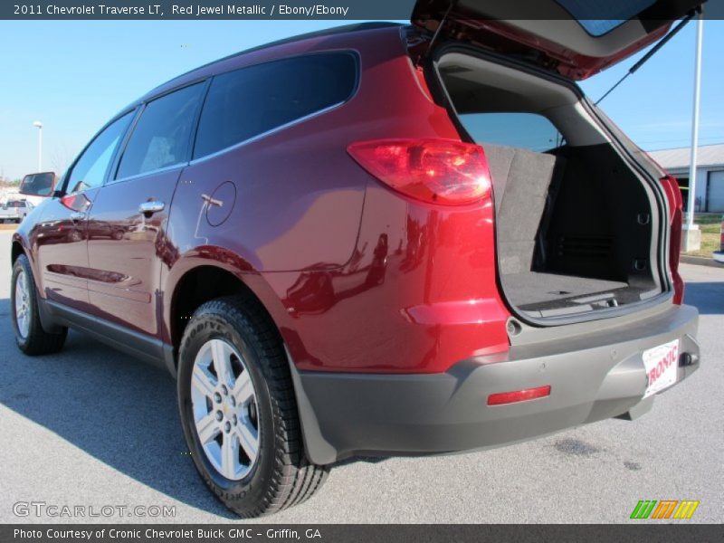Red Jewel Metallic / Ebony/Ebony 2011 Chevrolet Traverse LT