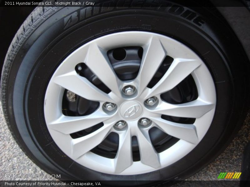 Midnight Black / Gray 2011 Hyundai Sonata GLS