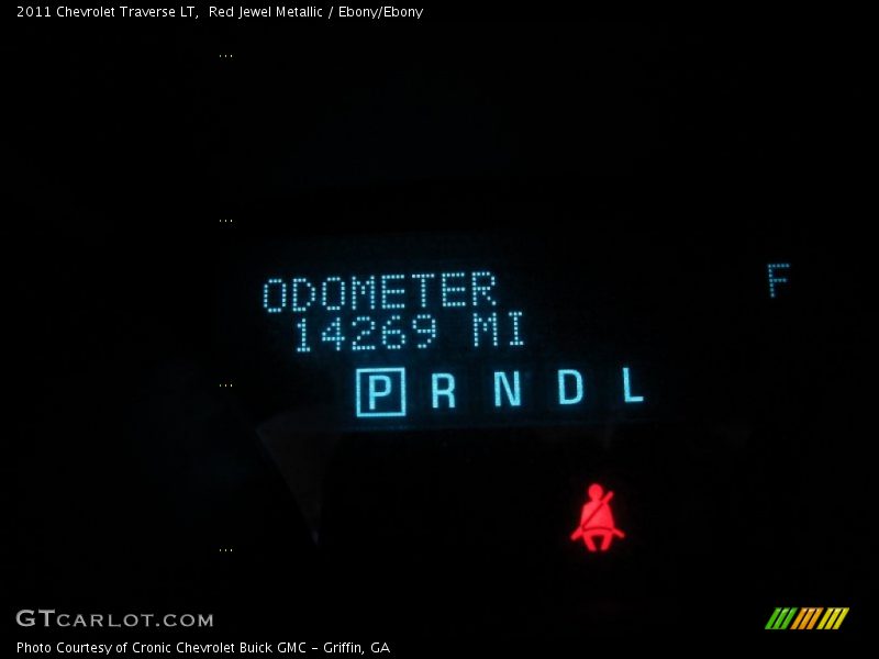 Red Jewel Metallic / Ebony/Ebony 2011 Chevrolet Traverse LT