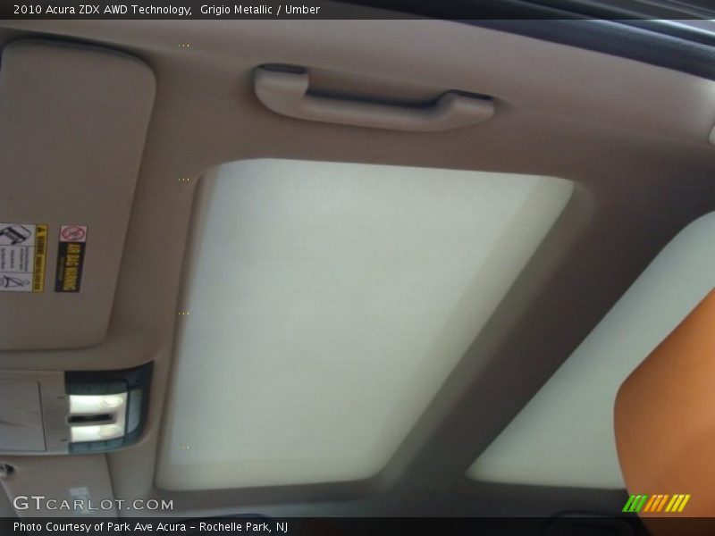 Sunroof of 2010 ZDX AWD Technology